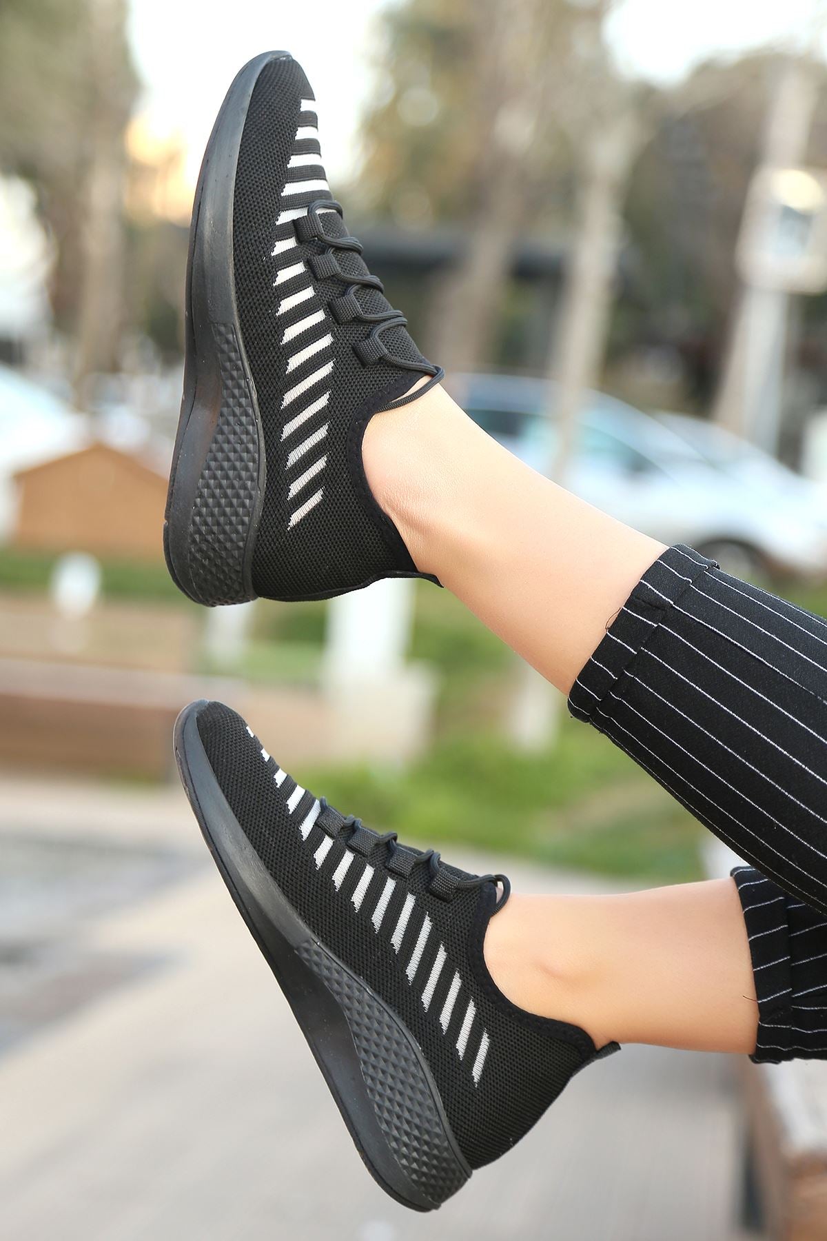 Knitted Sneakers Black