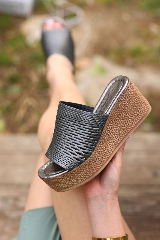 Wedge Sole Studded Slipper Platinum