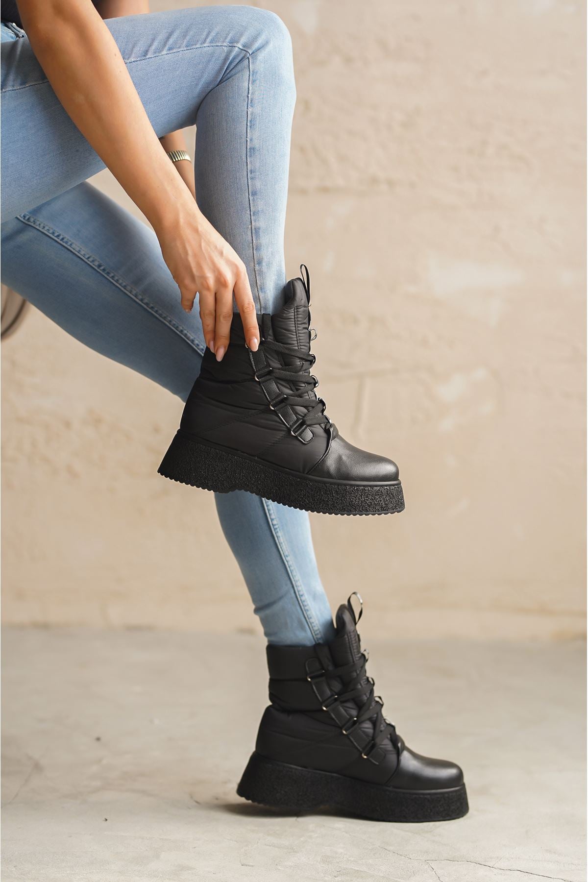 Women's Parachute Material Lace-Up Boots - Black