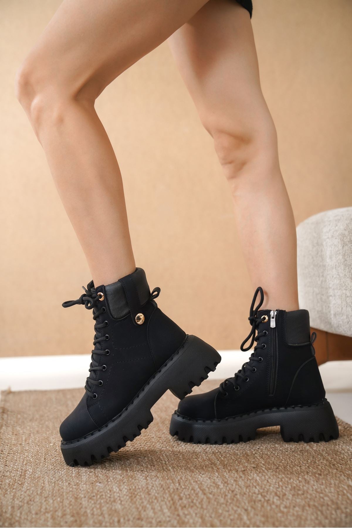 Women's Flat Sole Lace-Up Combat Boots - Black Leather