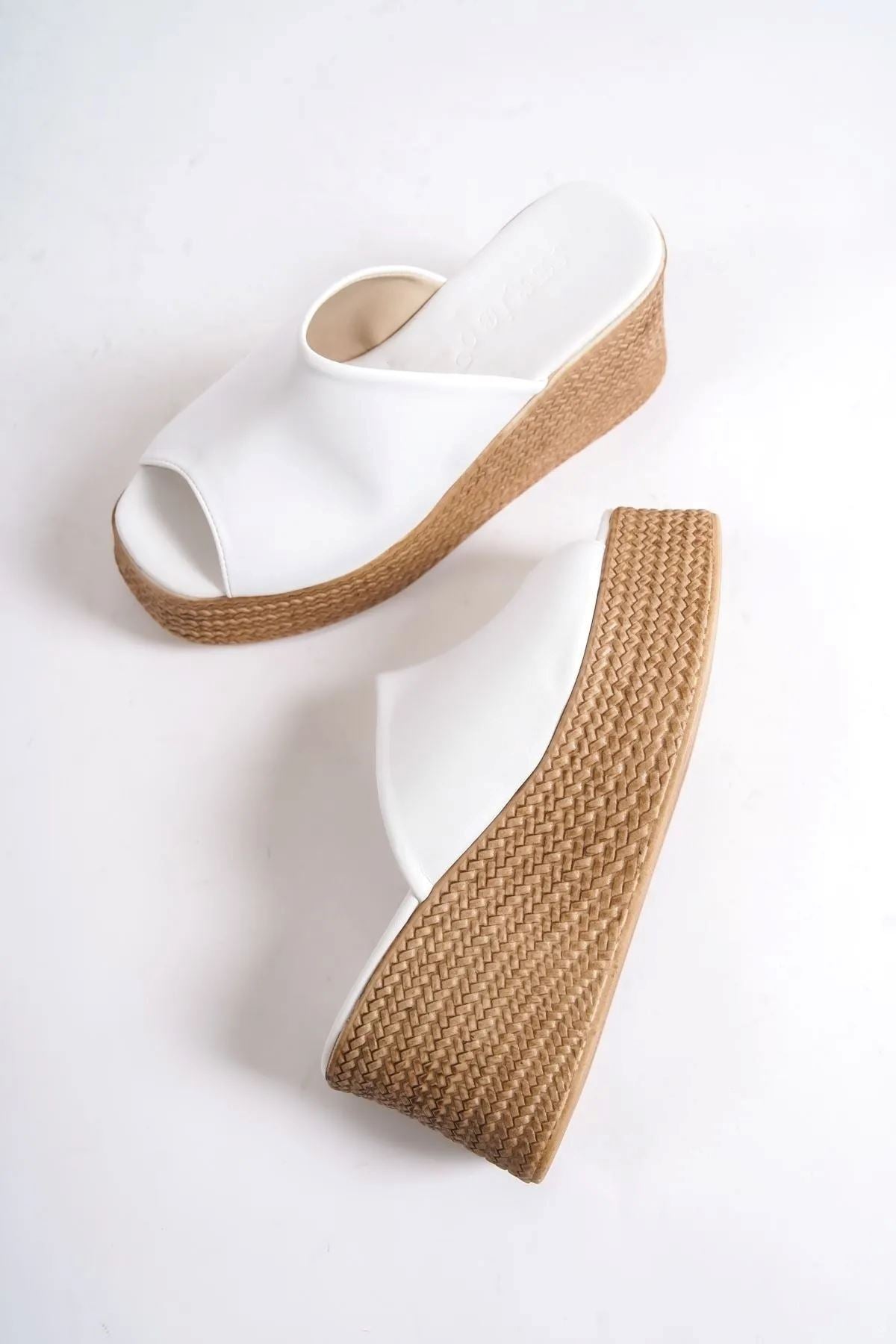 White Matte Leather Wedge Heeled Women's Slippers