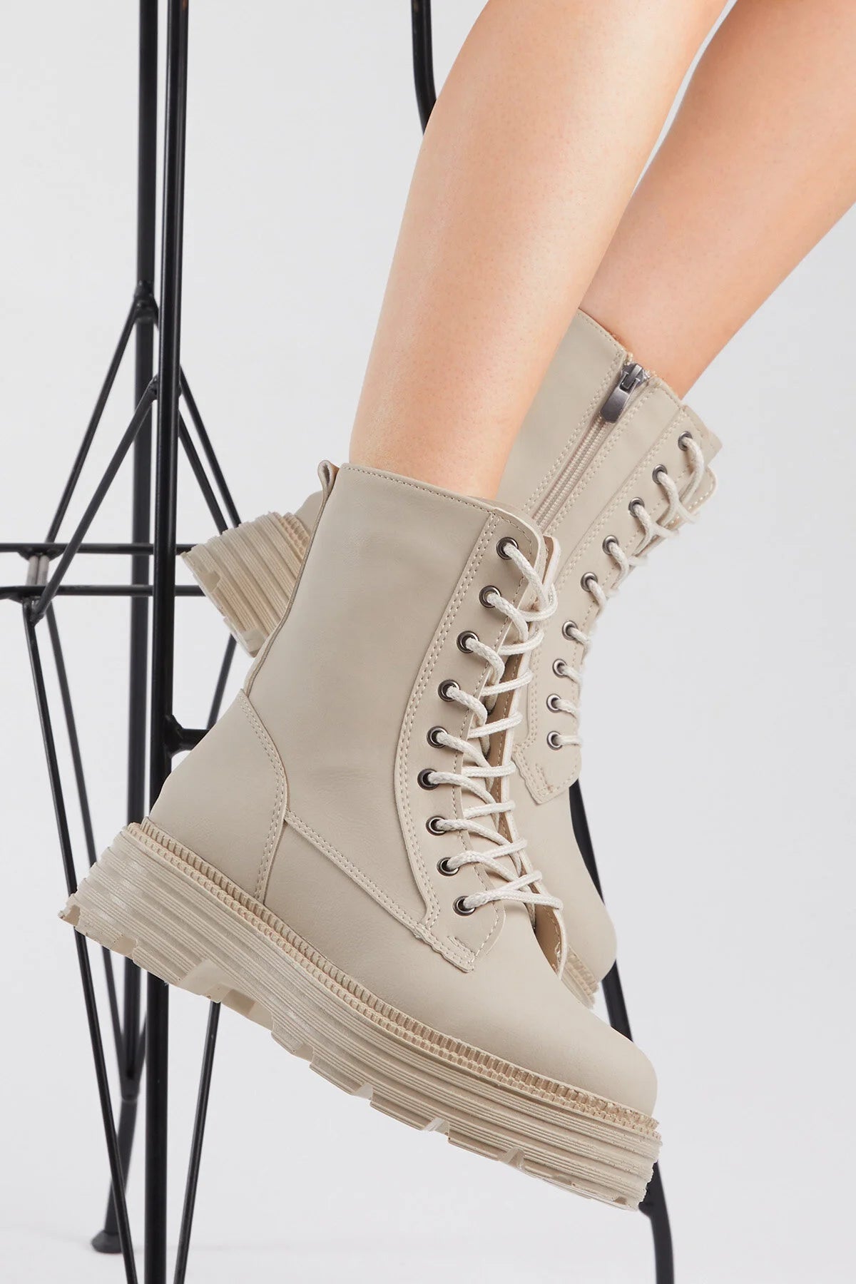 Women's Cream Leather Poly Sole Comfortable Lace-Up Boots