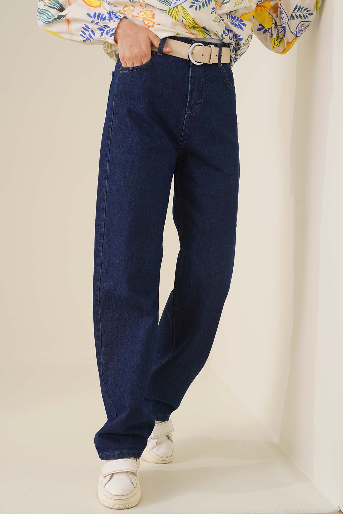 Straight Leg Dark Denim Jeans