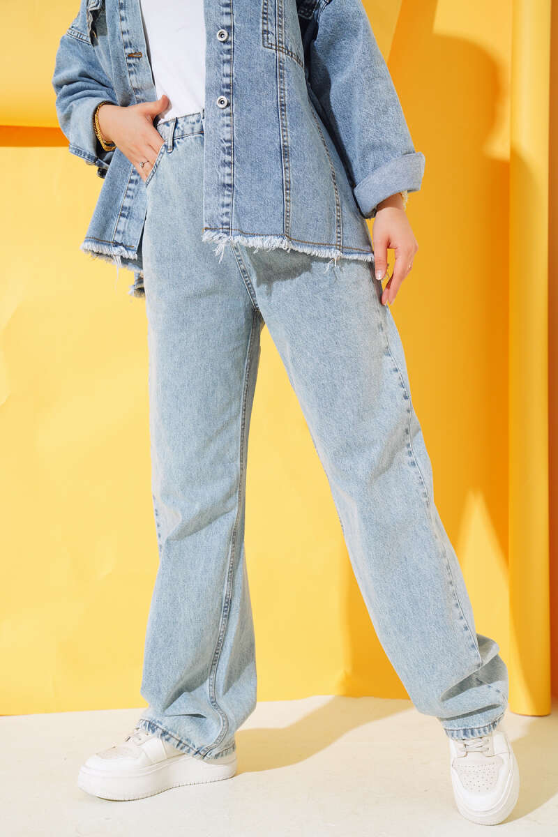 Straight Leg Light Blue Snow Jeans