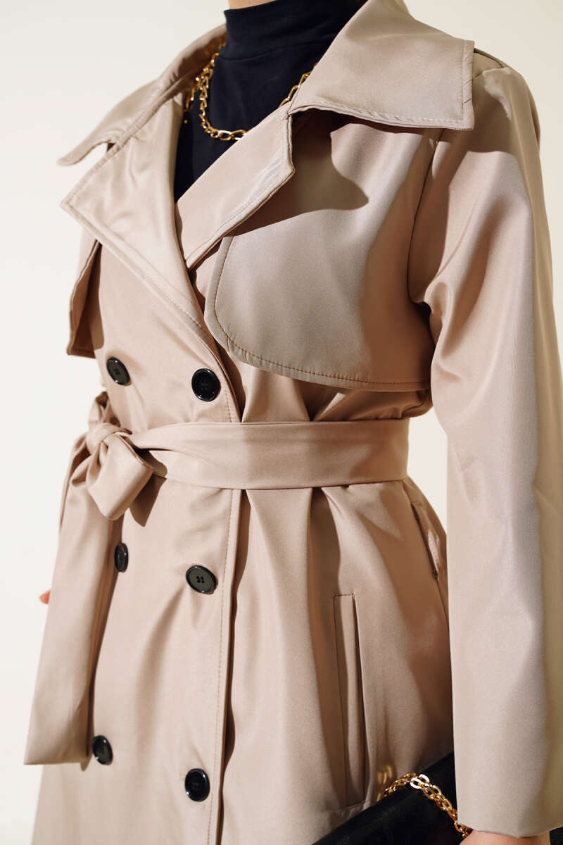 Buttoned Trench Coat - Beige