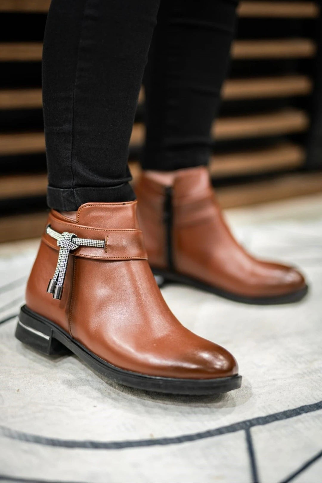 Women's Leather Side Stone Boots