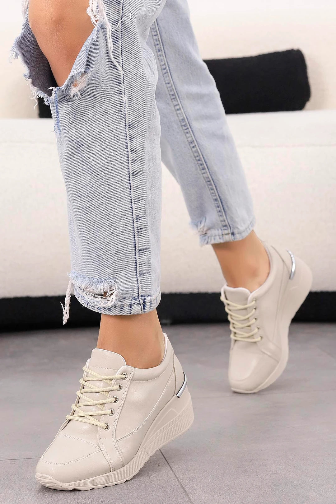 Women's Skin Lace-up Hidden Wedge Heel Sport Shoes