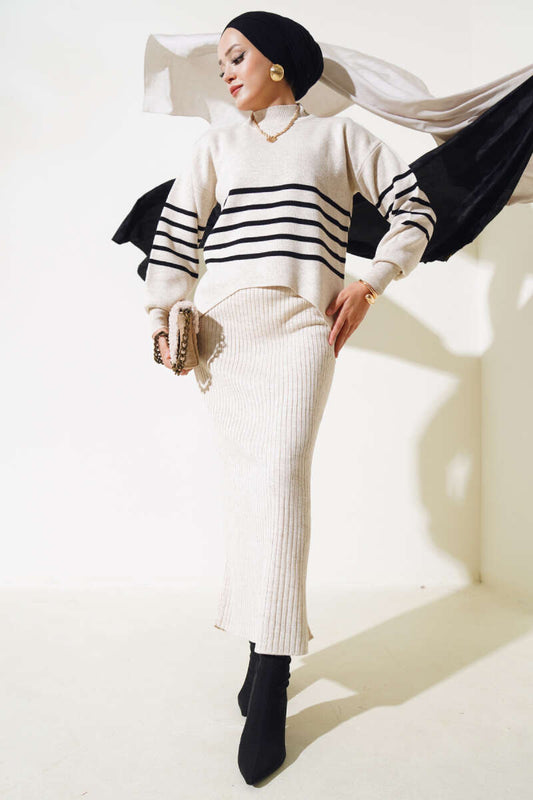 Thin Striped Knitwear Vest Two Piece Suit Beige