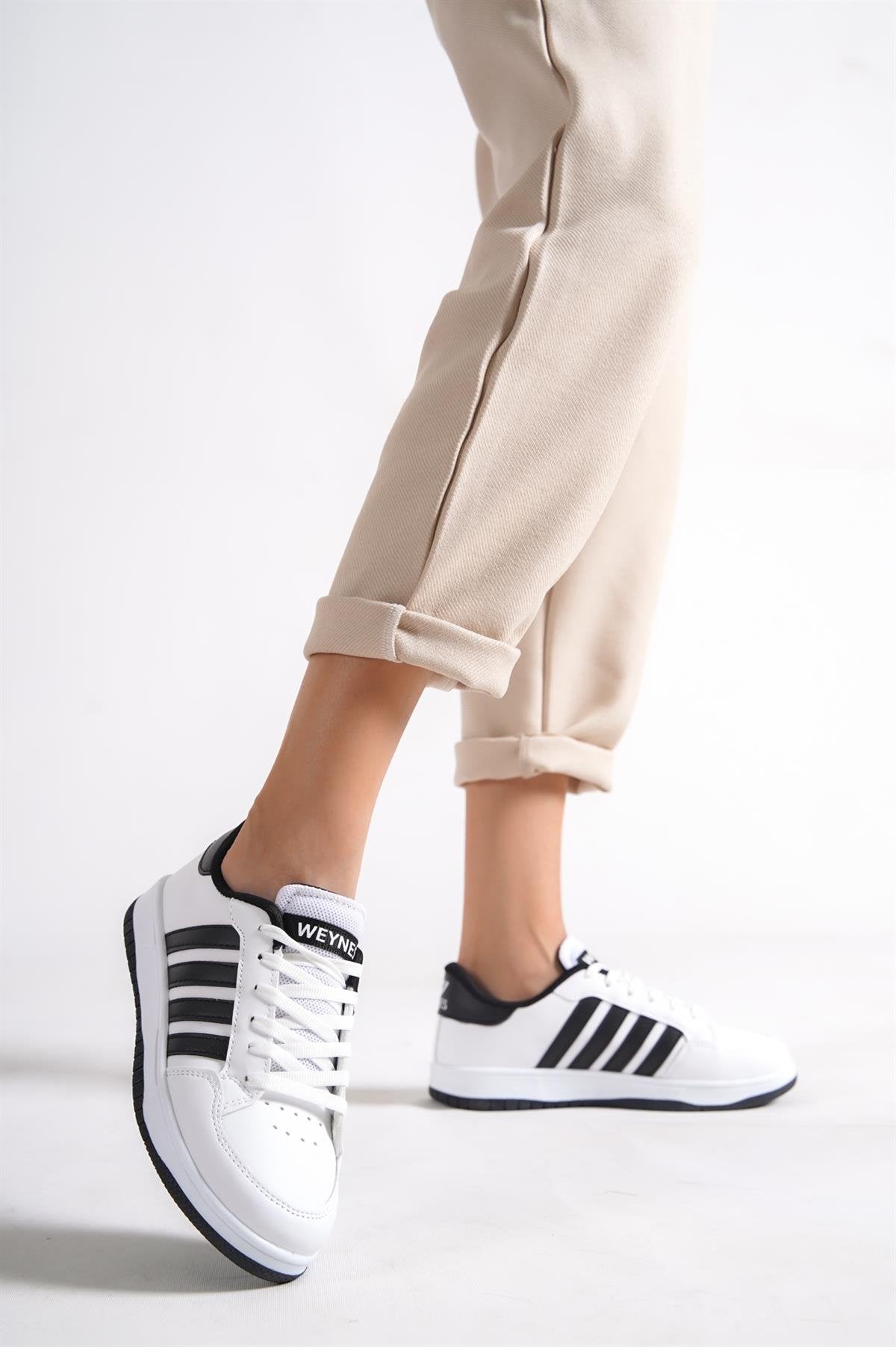 Women's White Flat Sole Lace-Up Casual Sneaker Sports Shoes