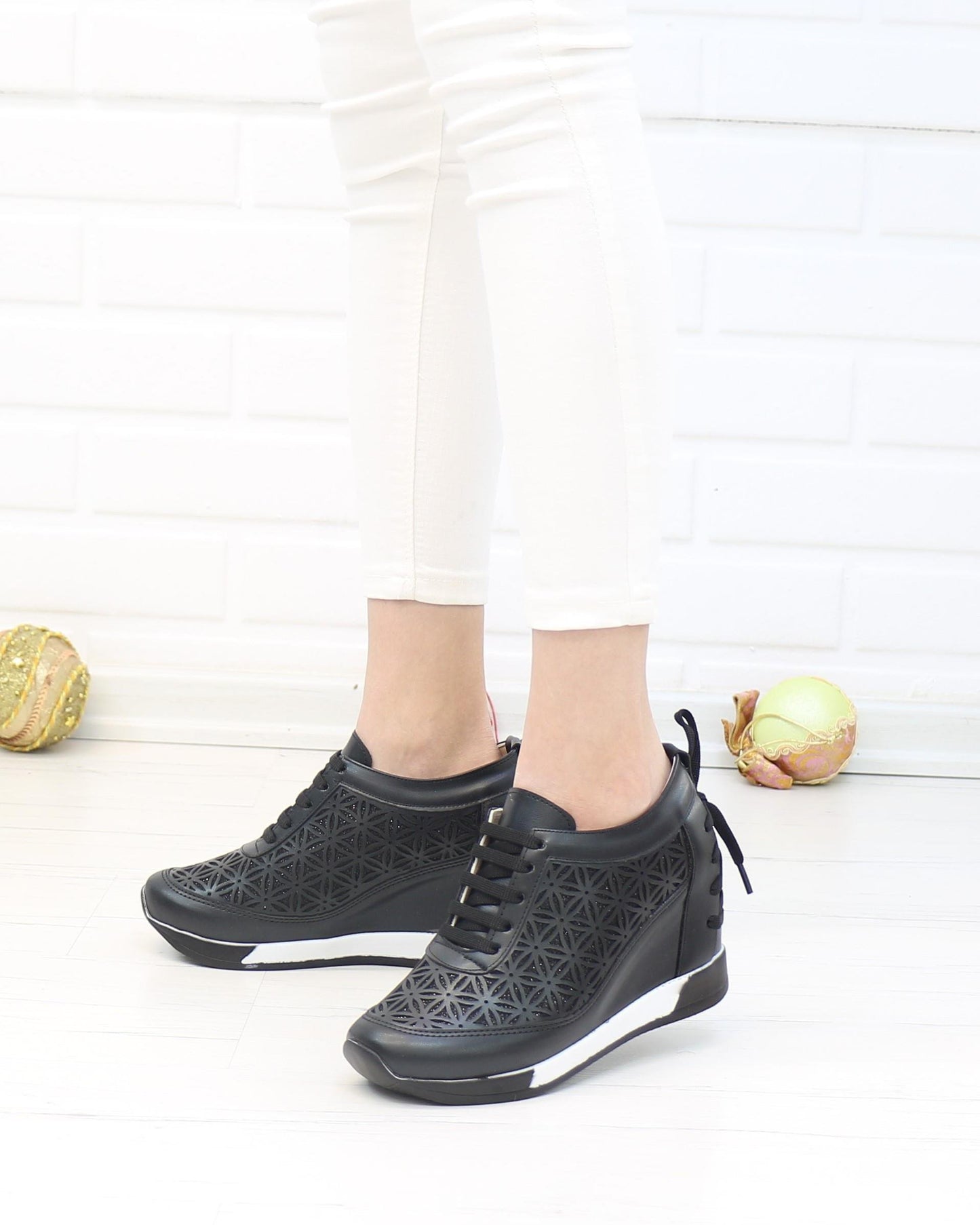 Black Hidden Heel Casual Women's Shoes