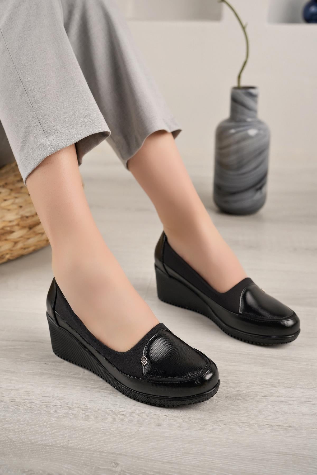 Black Anatomical Filling Women's Shoes