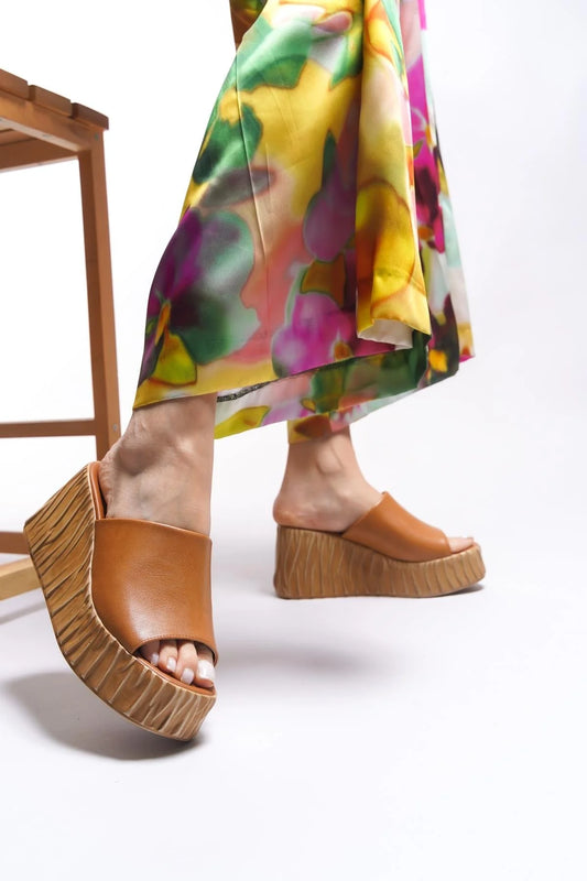 Cahathyr Women's Heeled Slippers - Tan