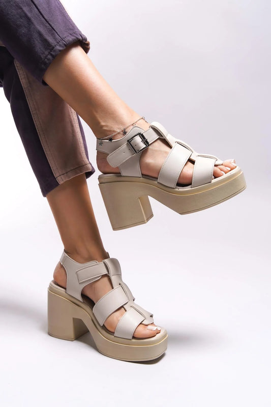 Women's Heeled Leather Sandal - Beige