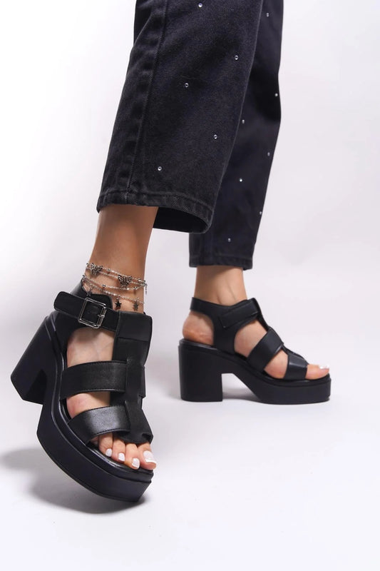 Women's Heeled Leather Sandal - Black