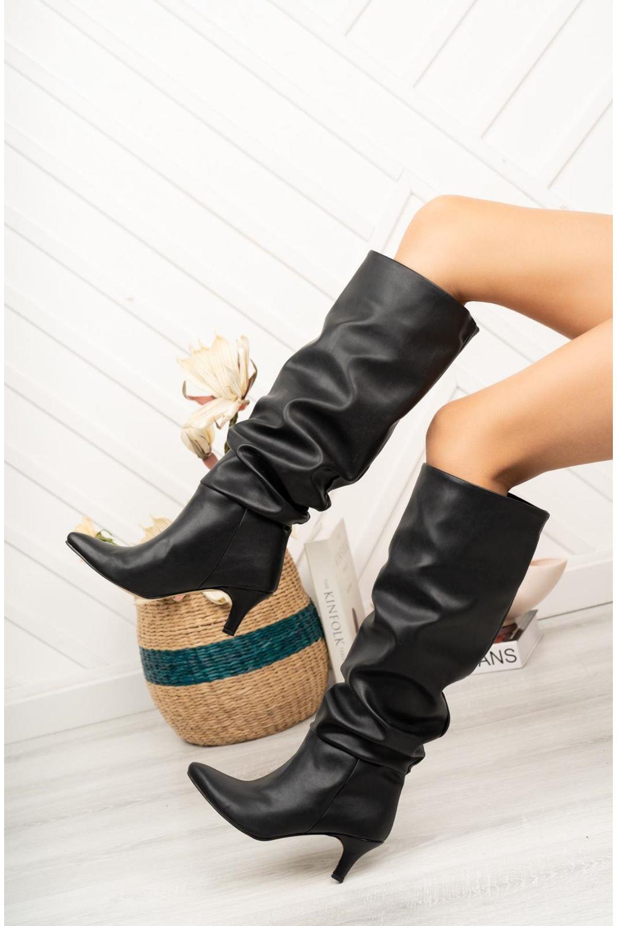 Black Bellows Heeled Daily Women's Boots