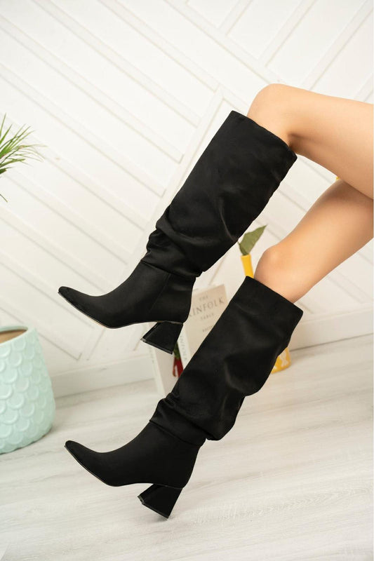 Black Gusseted Thick Heeled Daily Women's Boots