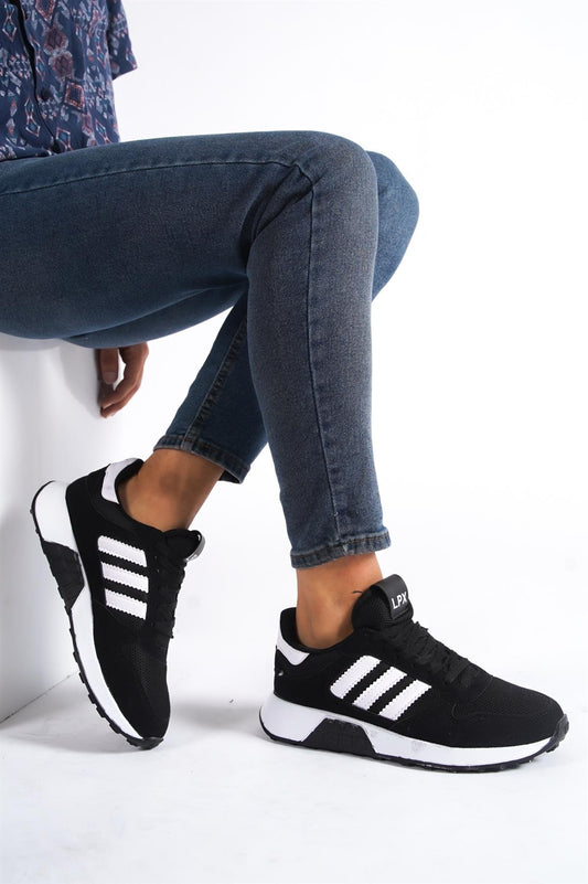 Unisex Black 3-Stripes Sneaker