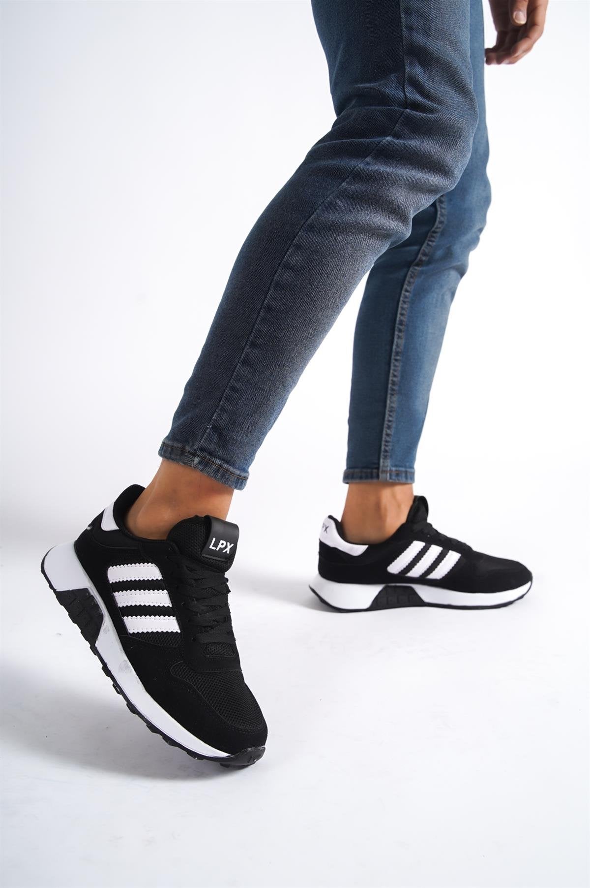 Unisex Black 3 Stripes Sneaker