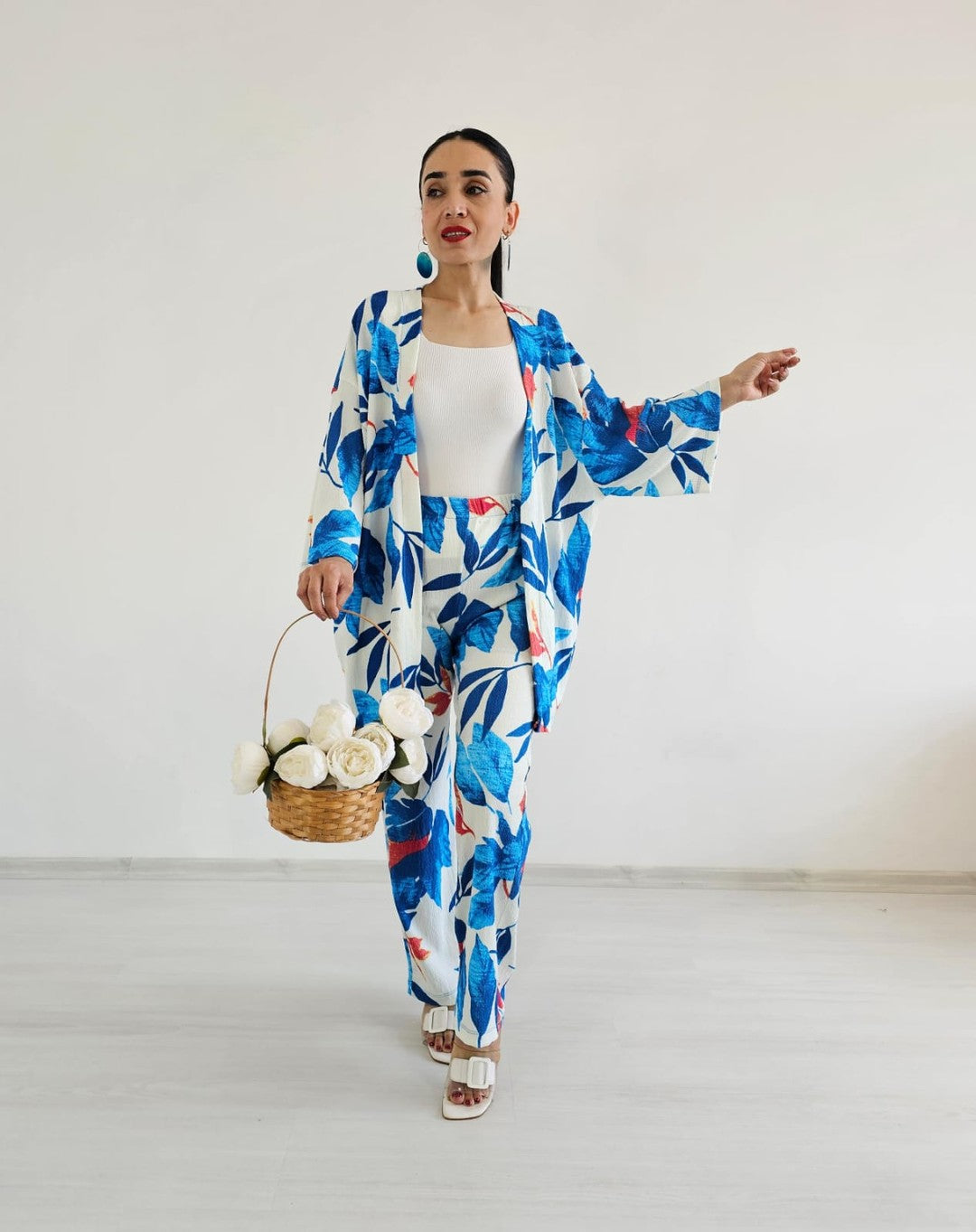 Zulaa Large Leaf Patterned Kimono Set