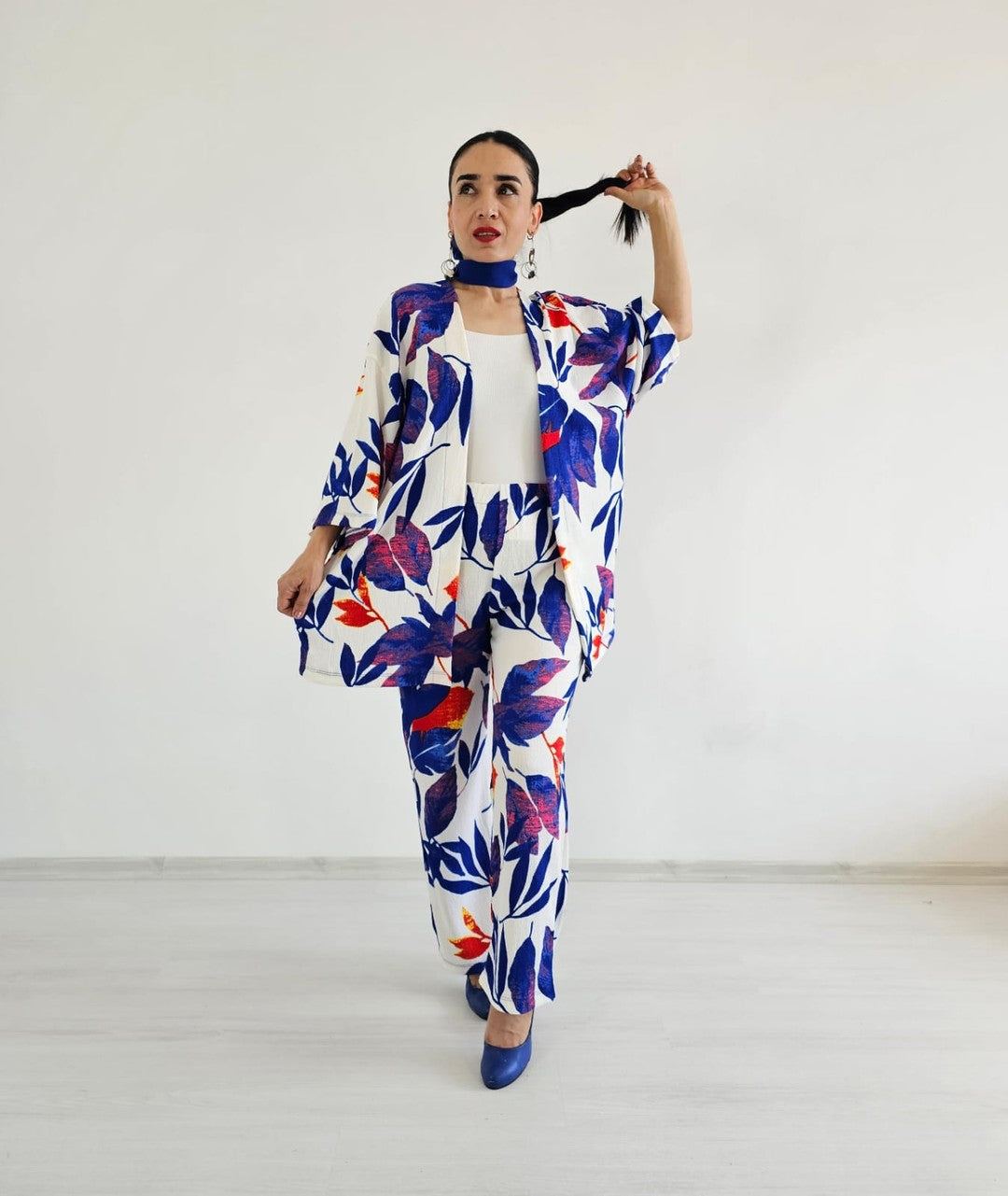 Zulaa Large Leaf Patterned Kimono Set