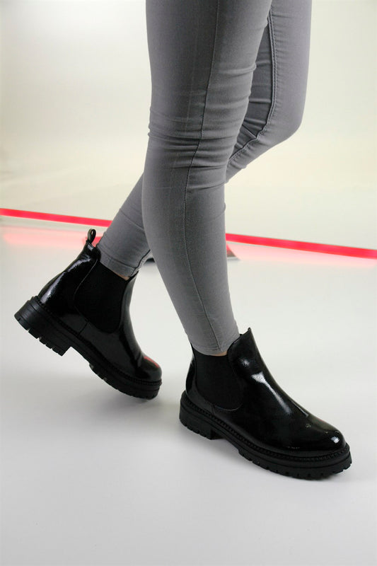 Elastic Side Boots