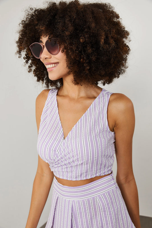 LILAC LINE DETAILED CROP BLOUSE WITH LOW-CUT BACK